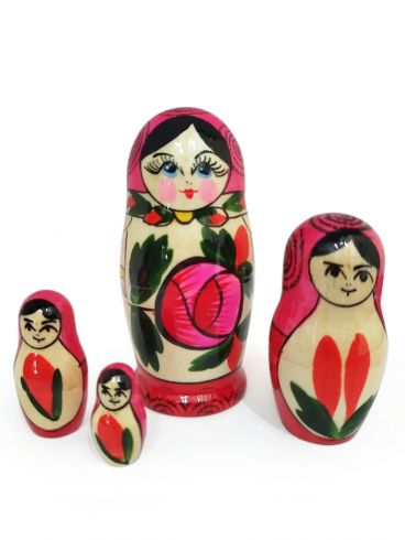 Matryoshka classic 4 pcs red top