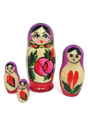 Matryoshka classic 4 pcs red top