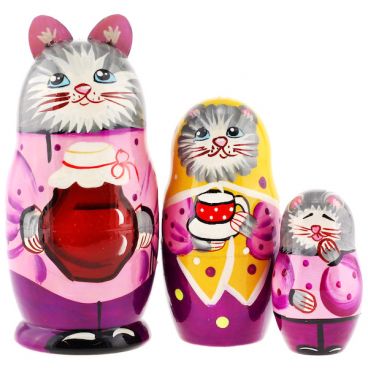 Matryoshka Animal 3 pcs Gray Cat with a Treat