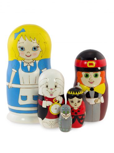 Matryoshka 5 places &quot;Alice in Wonderland&quot; fairy tale